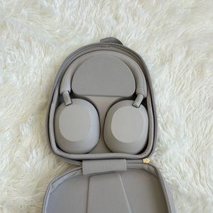 Sony Headphones Wh-1000xm5